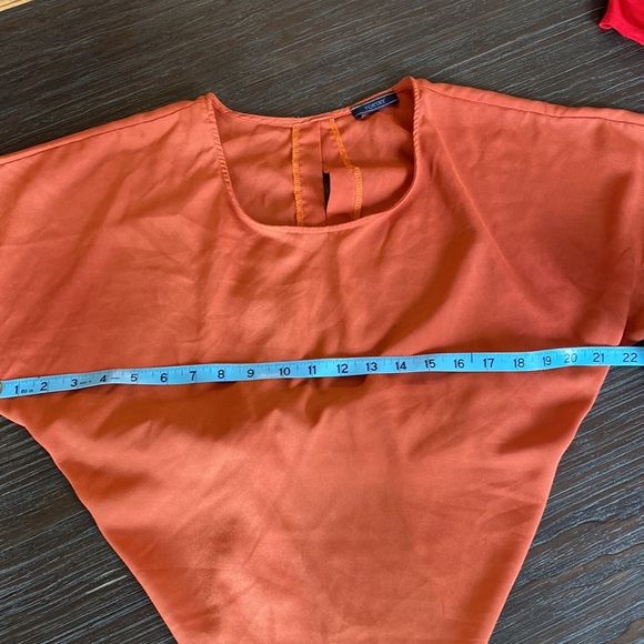 3/$15. Young ladies burnt orange blouse by Poetry in size medium. - Picture 5 of 7